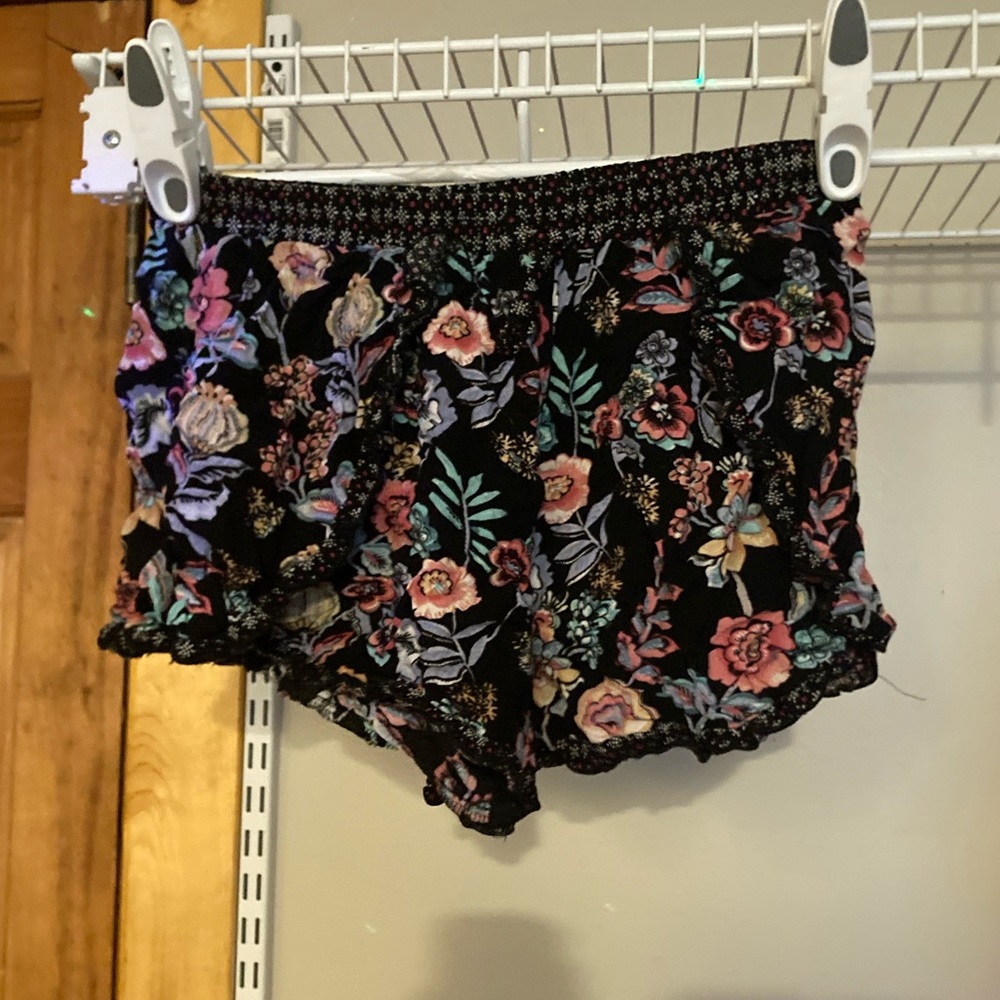 Flowy shorts